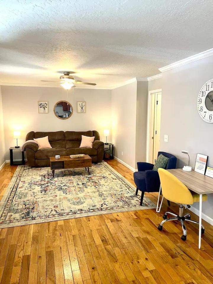Cozy 2 Bedroom Townhouse Near Lake And Restaurants Guntersville Exterior foto